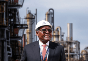 Dangote Refinery Reduces Fuel Price to N899.50 Per Liter, Offers Holiday Relief